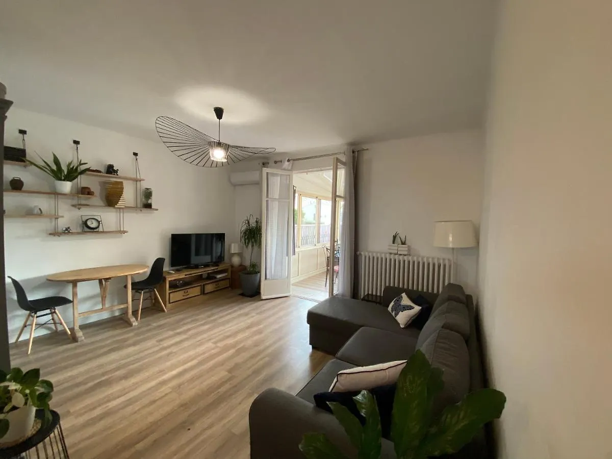 Apartment Le Lola Charment T3 A 10 Minutes A Pied De La Plage. La Seyne-sur-Mer France