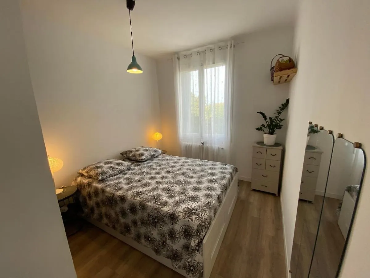 Le Lola Charment T3 A 10 Minutes A Pied De La Plage. La Seyne-sur-Mer France