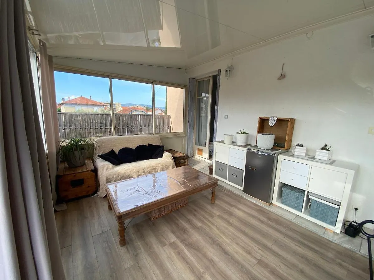 Le Lola Charment T3 A 10 Minutes A Pied De La Plage. La Seyne-sur-Mer Apartment