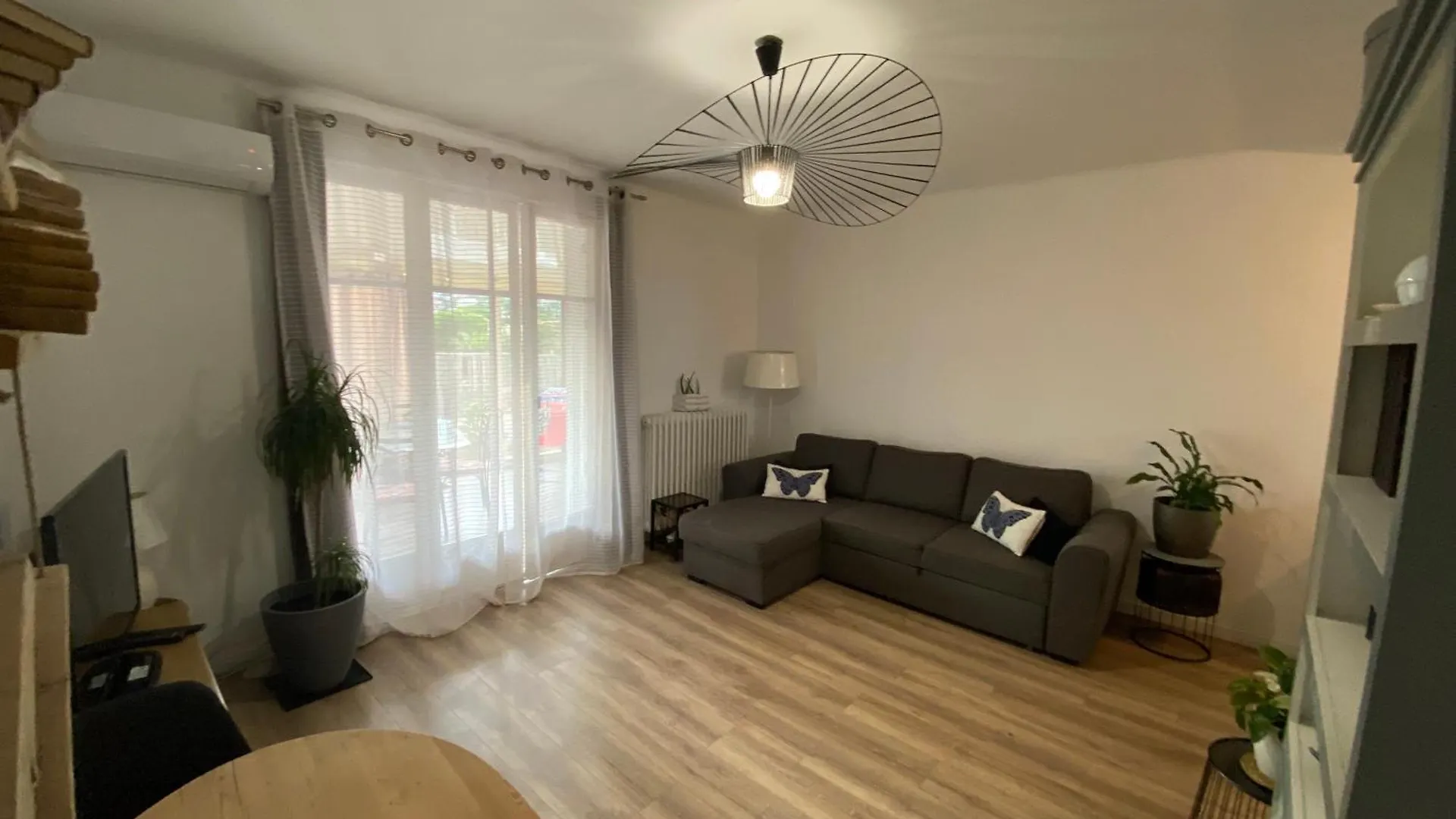 Le Lola Charment T3 A 10 Minutes A Pied De La Plage. La Seyne-sur-Mer