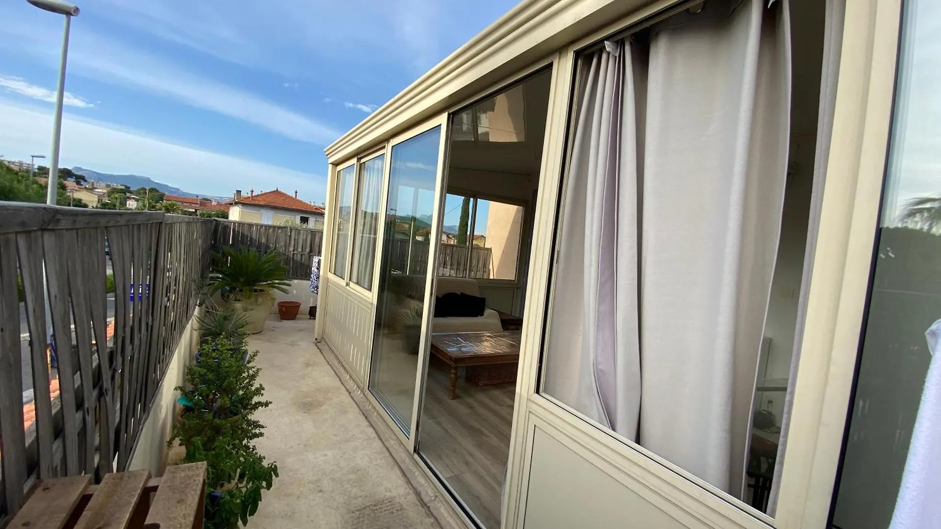 Le Lola Charment T3 A 10 Minutes A Pied De La Plage. La Seyne-sur-Mer France